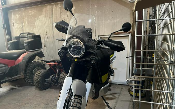 2023 Husqvarna Norden 901