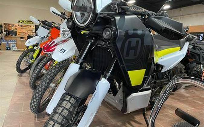 2023 Husqvarna Norden 901