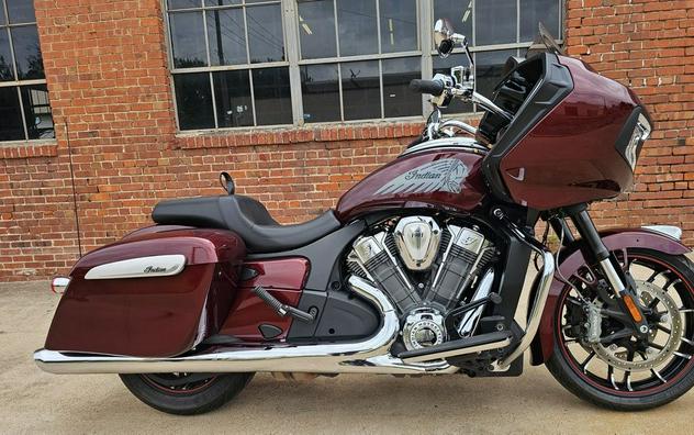 2023 Indian Motorcycle® Challenger® Limited Maroon Metallic