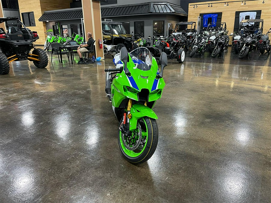 2024 Kawasaki Ninja® ZX™-10R 40th Anniversary Edition ABS