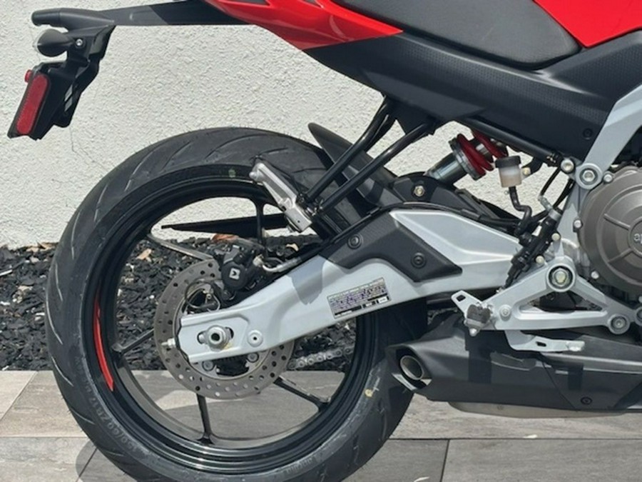2026 Aprilia Tuono 457