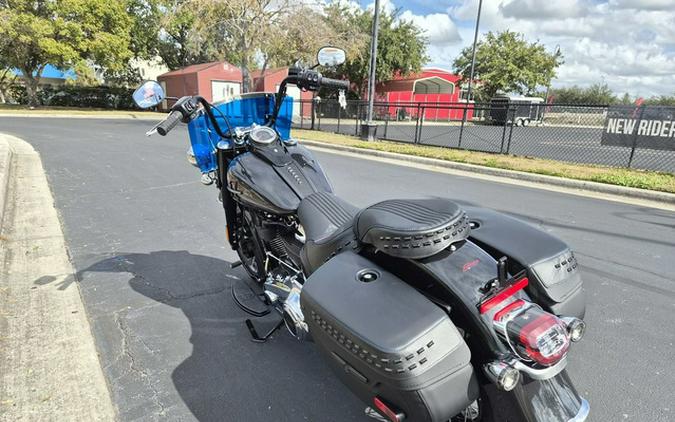 2026 Harley-Davidson Softail FLHC - Heritage Classic