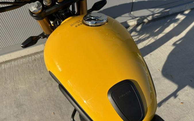 2026 Triumph Scrambler 400 XC Racing Yellow