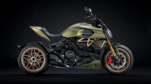 2021 Ducati Diavel 1260 Lamborghini First Look Preview Photo Gallery