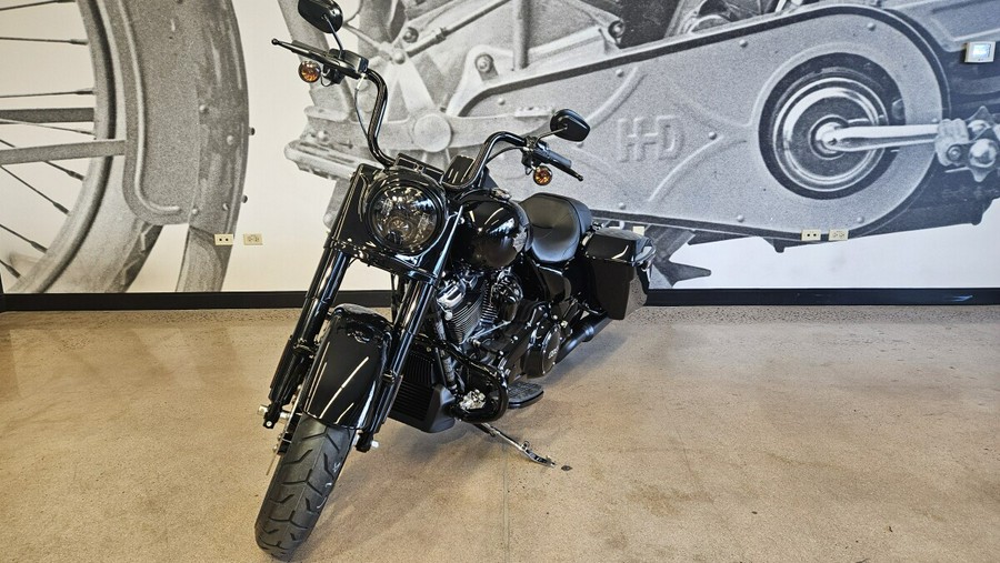 2025 Road King Special FLHRXS