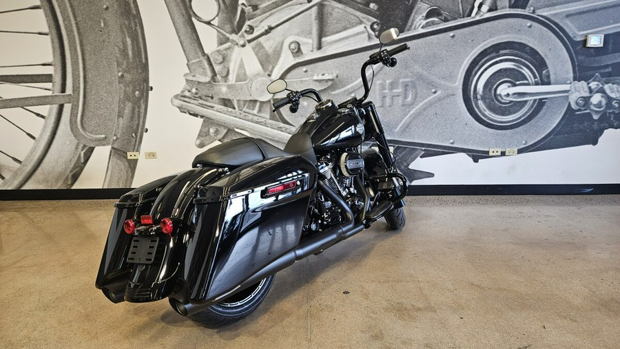 2025 Road King Special FLHRXS