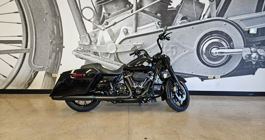 2025 Road King Special FLHRXS