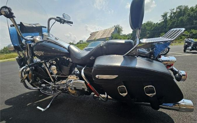 2011 Harley-Davidson® FLHRC - Road King® Classic