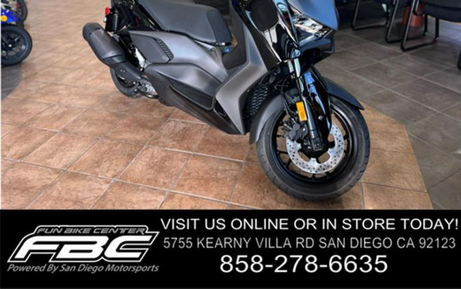 2025 Yamaha XMAX