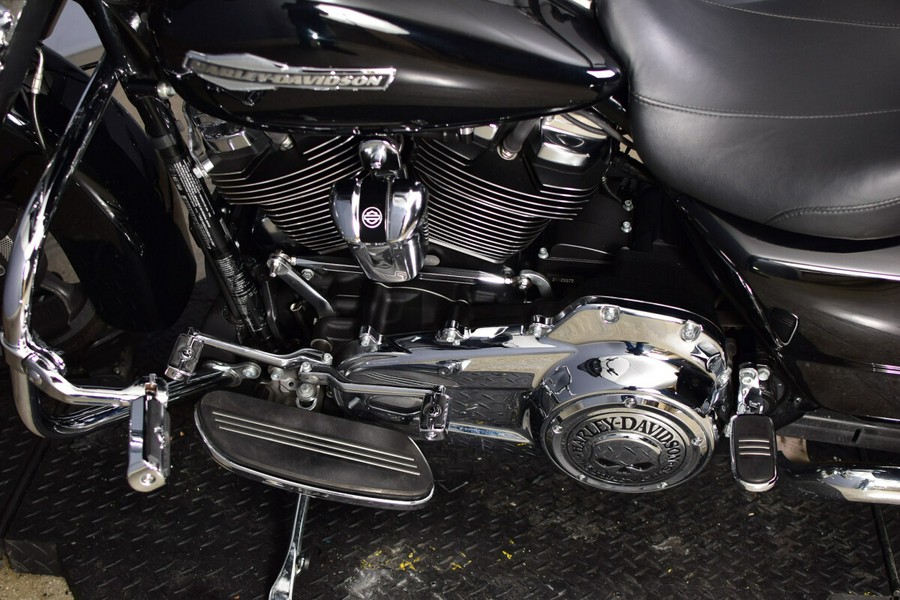 2022 Harley-Davidson Street Glide