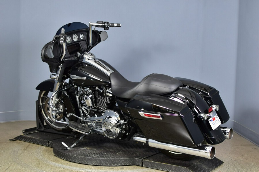2022 Harley-Davidson Street Glide