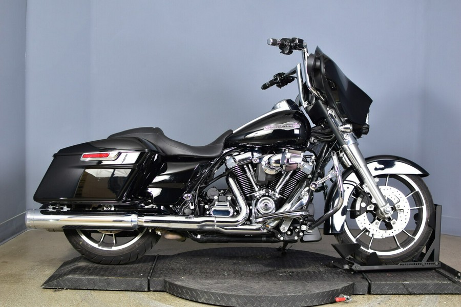 2022 Harley-Davidson Street Glide