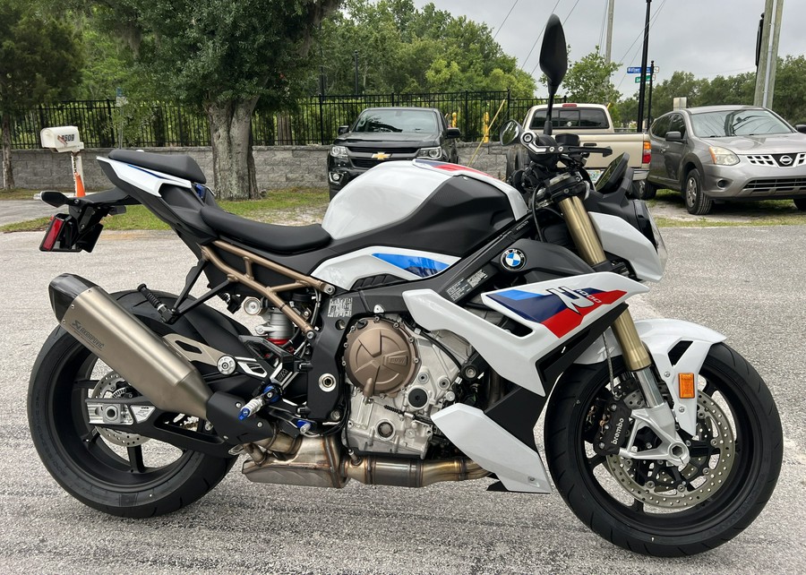 2024 BMW S 1000 R