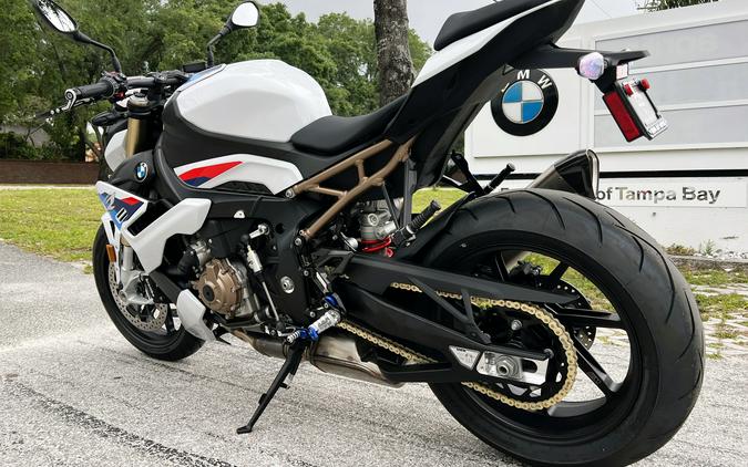 2024 BMW S 1000 R