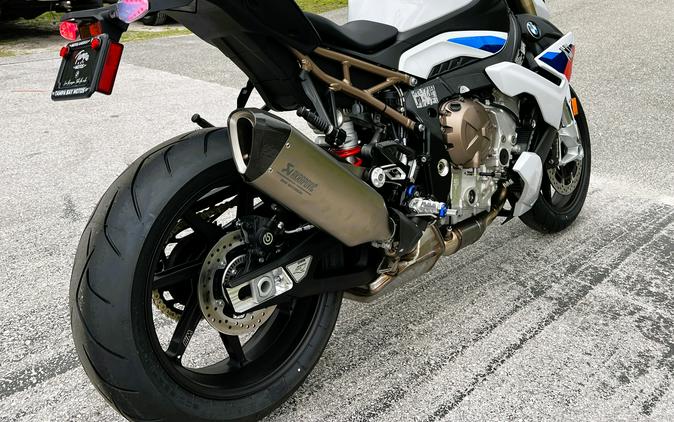 2024 BMW S 1000 R