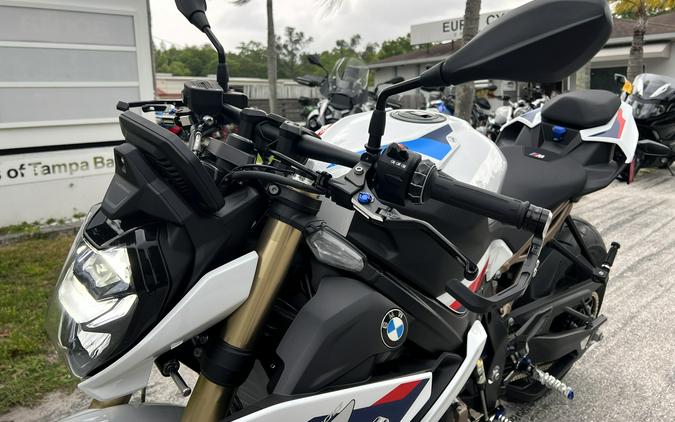 2024 BMW S 1000 R