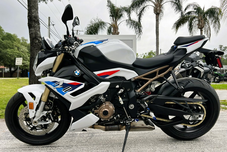 2024 BMW S 1000 R