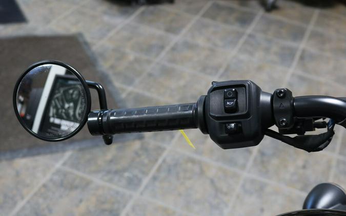 RH975 2022 Nightster™