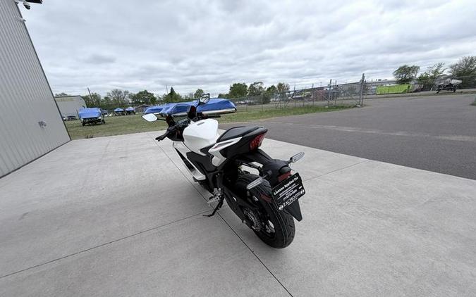 2026 Yamaha Cycle YZF-R3 ABS 70th A/E