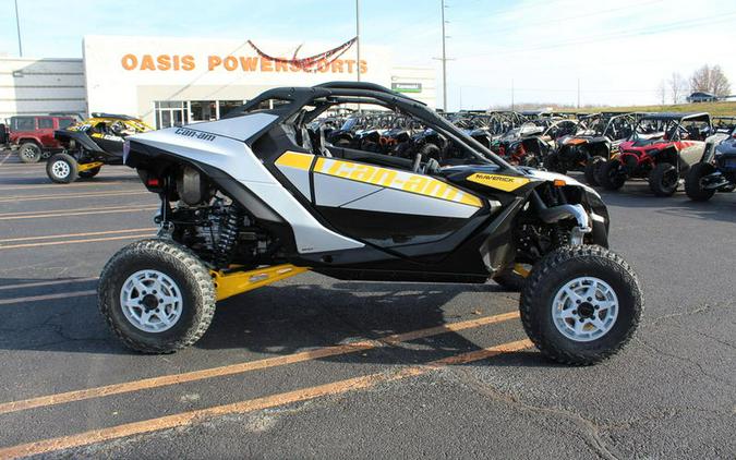 2024 Can-Am® SSV MAV R BASE 77 996NT GY 24 GRAY/YELLOW