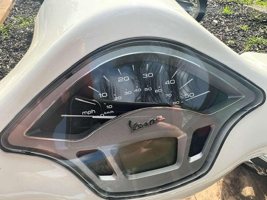 2023 Vespa Primavera 50