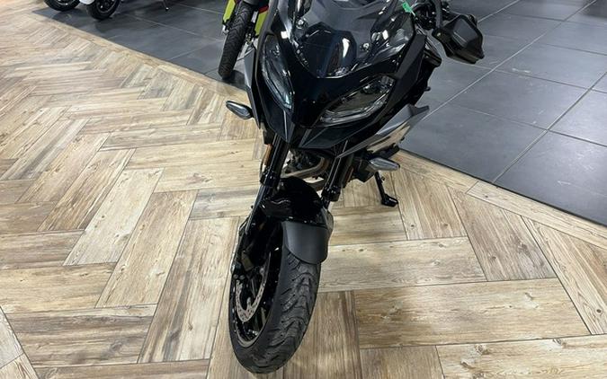 2025 BMW F 900 XR Triple Black Package