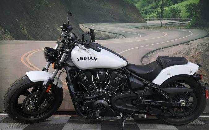 2025 Indian Motorcycle® Scout® Sixty Bobber Limited Ghost White Metallic Smoke