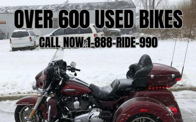 2016 Harley-Davidson® Tri Glide - FP8445