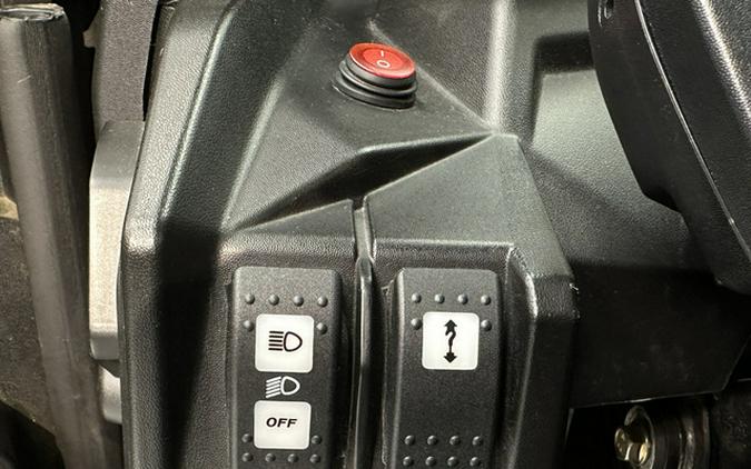 2023 Can-Am Commander XT 1000R
