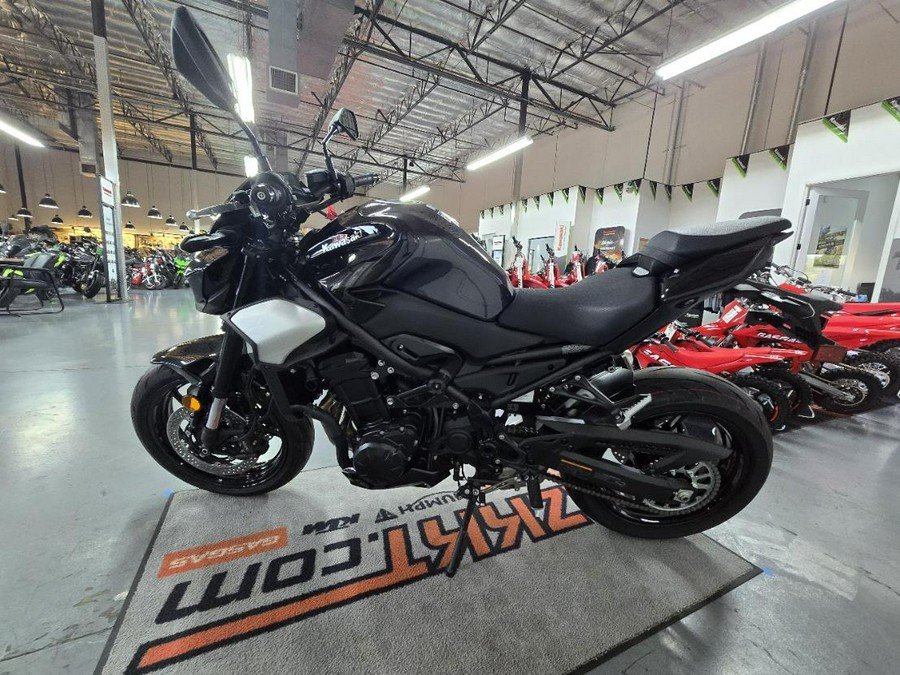 2025 Kawasaki Z900 ABS