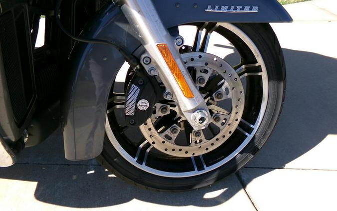 2022 Harley-Davidson® FLTRK - Road Glide® Limited