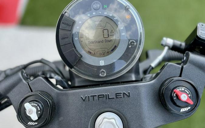 2022 Husqvarna SVARTPILEN 401