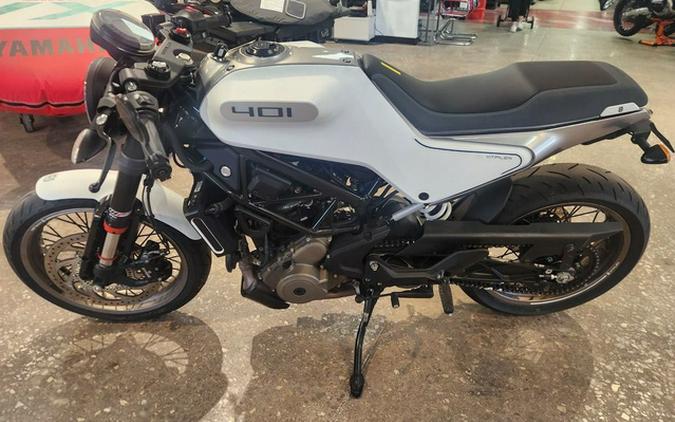 2022 Husqvarna SVARTPILEN 401