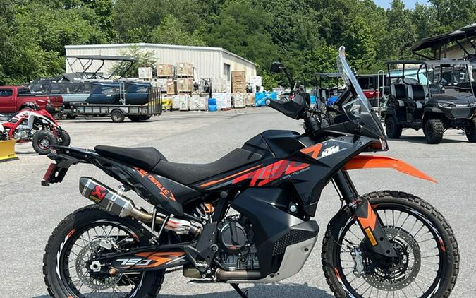 2024 KTM Adventure 790