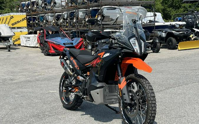 2024 KTM Adventure 790