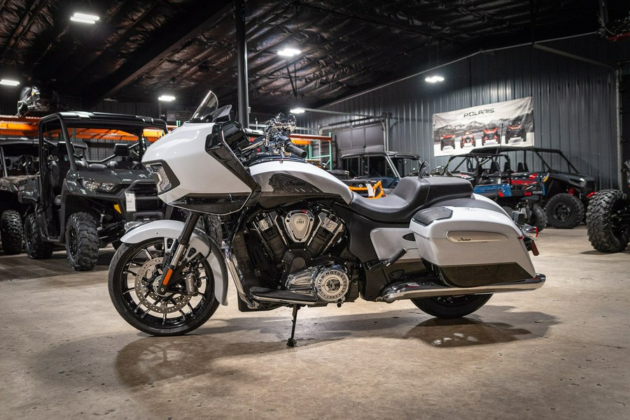 2025 Indian Motorcycle Challenger® Limited with PowerBand Audio Package