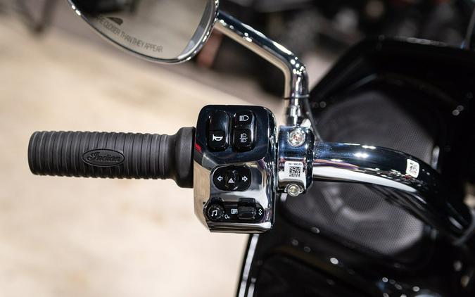 2025 Indian Motorcycle Challenger® Limited with PowerBand Audio Package
