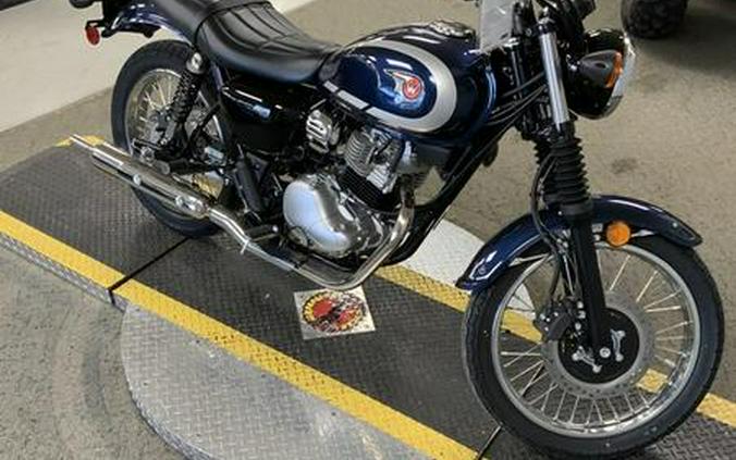 2025 Kawasaki W230 ABS