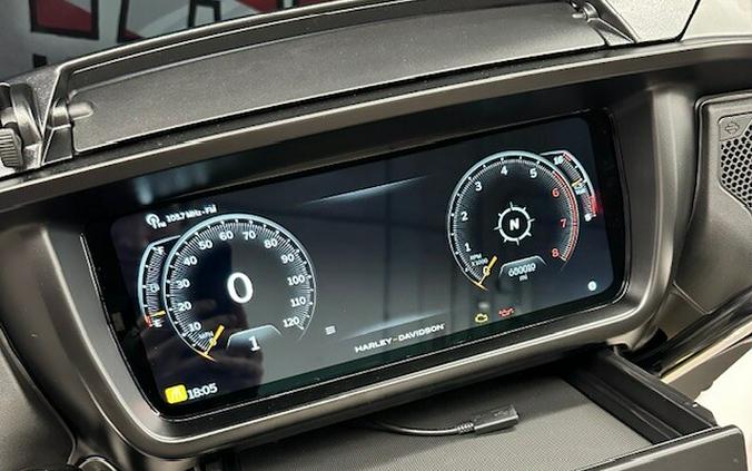 2026 FLHX Street Glide®