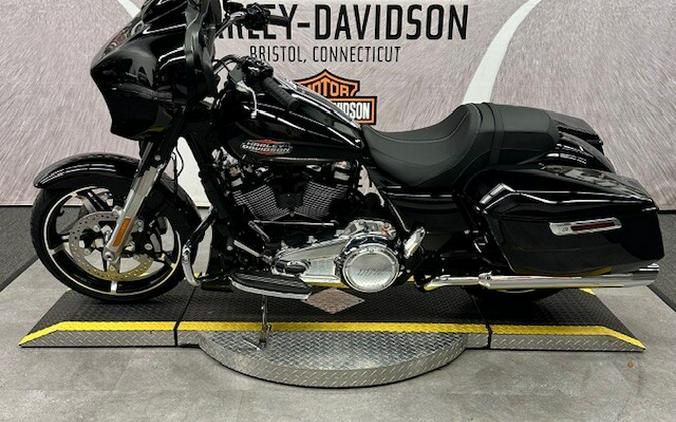 2026 FLHX Street Glide®