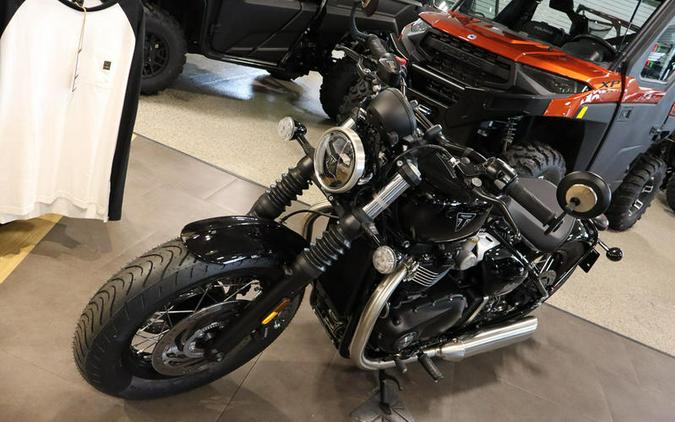 2026 Triumph Bonneville Bobber Jet black