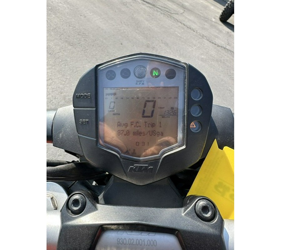2021 200 DUKE - KTM