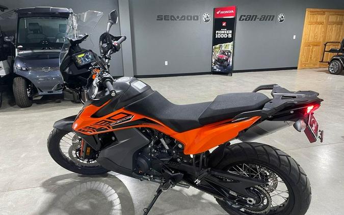 2021 KTM Adventure 890