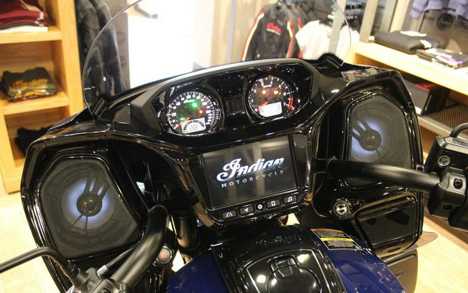 2024 Indian Motorcycle® Pursuit Dark Horse® with PowerBand Audio Package
