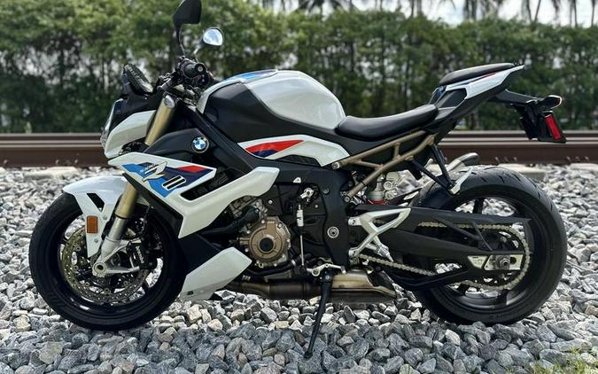 2022 BMW S 1000 R Light White/M Motorsport