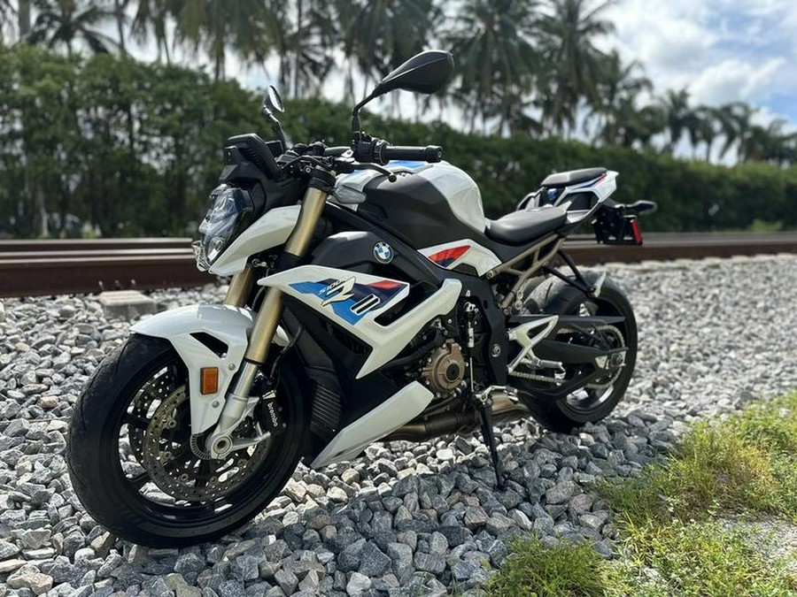 2022 BMW S 1000 R Light White/M Motorsport