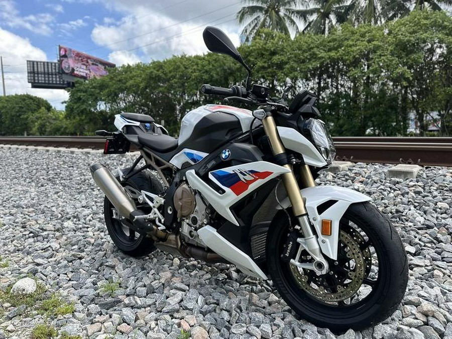 2022 BMW S 1000 R Light White/M Motorsport