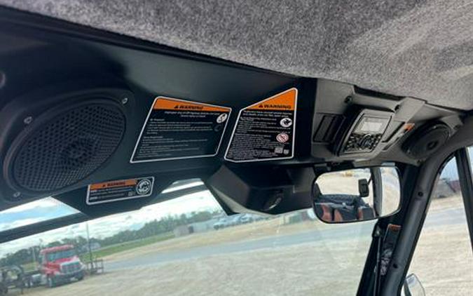 2021 Can-Am Defender Limited HD10