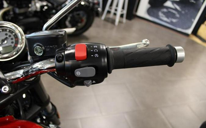 2026 Triumph Bonneville T100 Jet black