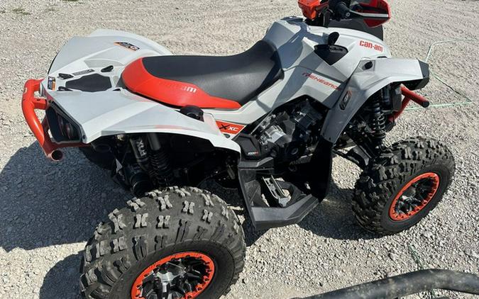 2022 Can-Am Renegade X Xc 1000R Chalk Gray & Magma Red